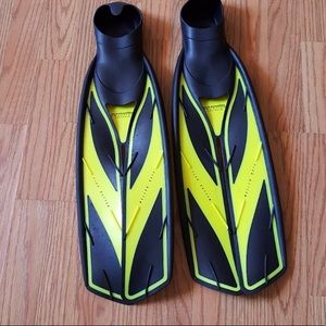 Atomic Aquatic split fins